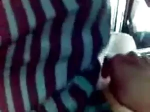 एंजेल कैश एक चौके इं ...