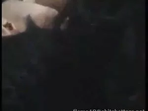 एशियाई लड़की डिल्डो  ...