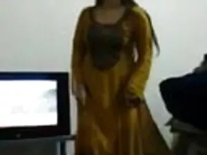 शावर में इंग्लिश सेक ...