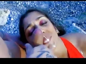 सुंदर गर्भवती महिला  ...