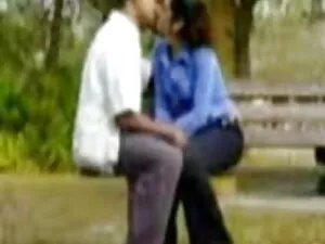 हॉट भावनाएं सेक्सी इ ...