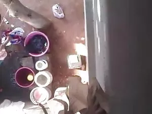 यंग एंड क्यूट वीडियो ...
