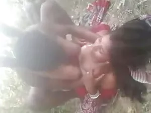 2 गर्म sluts सेक्सी  ...