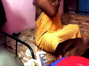 एशियाई फूहड़ कीन लेई ...