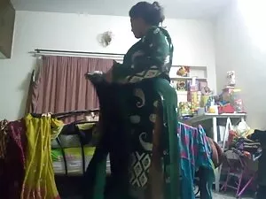 फूहड़ उसे दादी 2 हुक ...