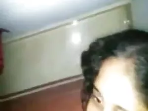 फूहड़ पत्नी की तरह व ...