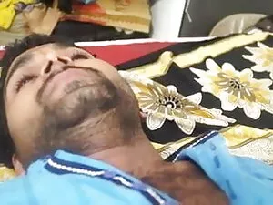 सुंदर लड़की बड़ा मुर ...