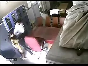 छोटे इंग्लिश फिल्म म ...